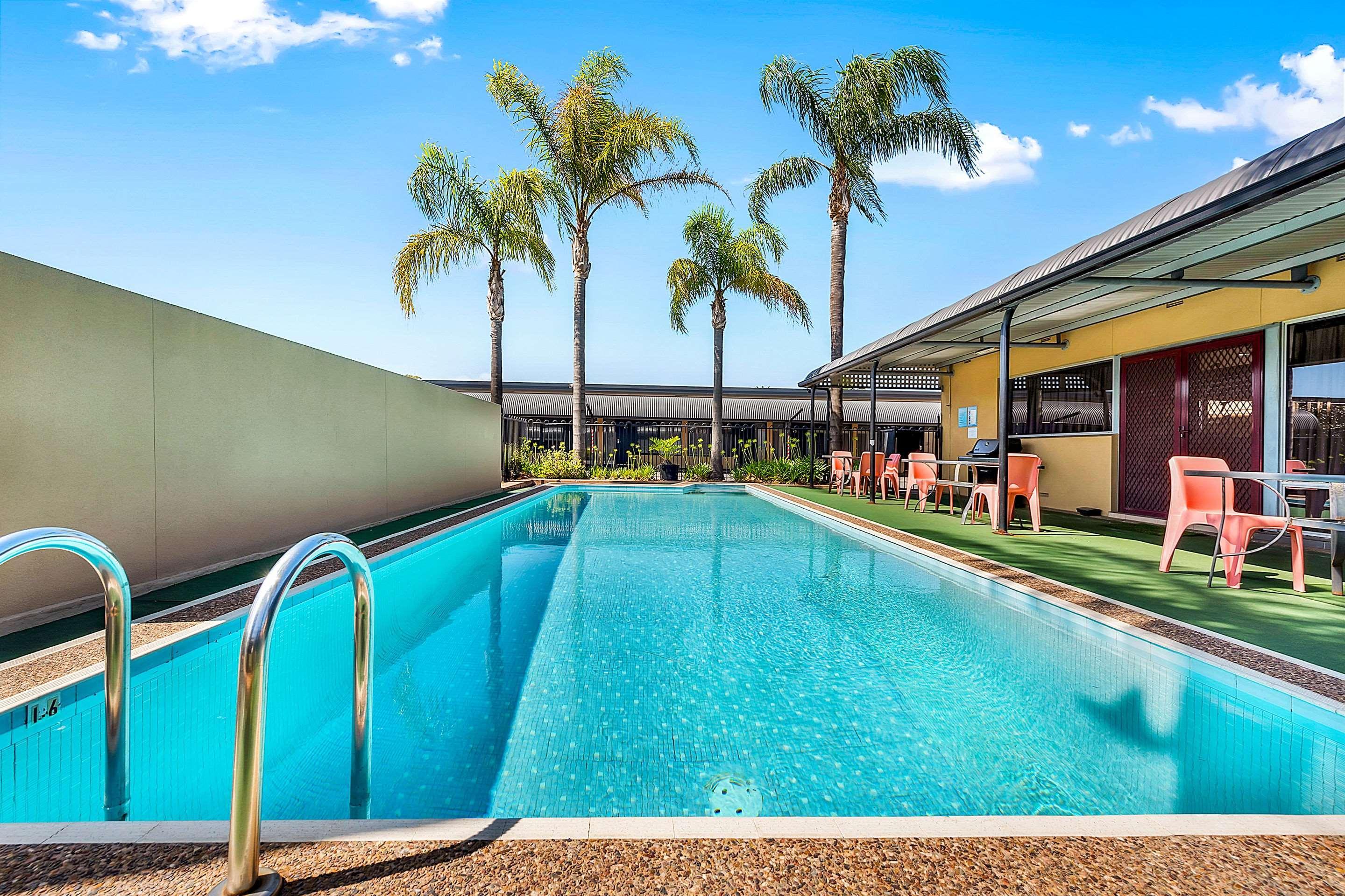 Comfort Inn & Suites Manhattan Adelaide Exterior photo